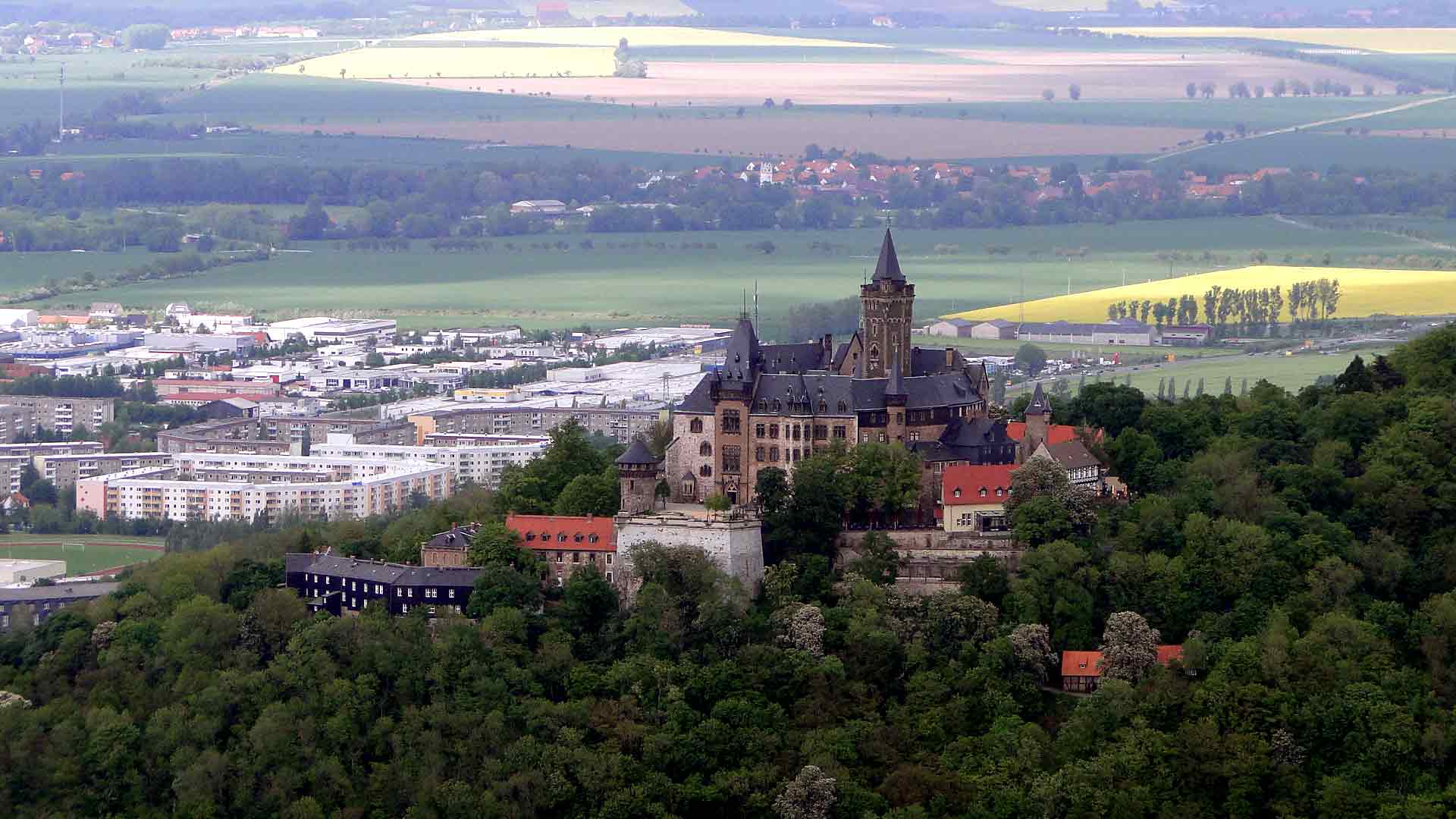 Blick zum Schloss in Wernigerode vom Armeleuteberg